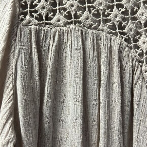 Free People “The Best Shirt” Gauzy Beige Blouse with‎ Crochet Inset – Size S - Picture 10 of 12
